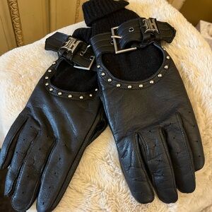 Black Harley Davidson, gloves never worn women’s size medium